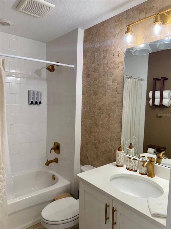 Building Photo - 803 Longboat Dr