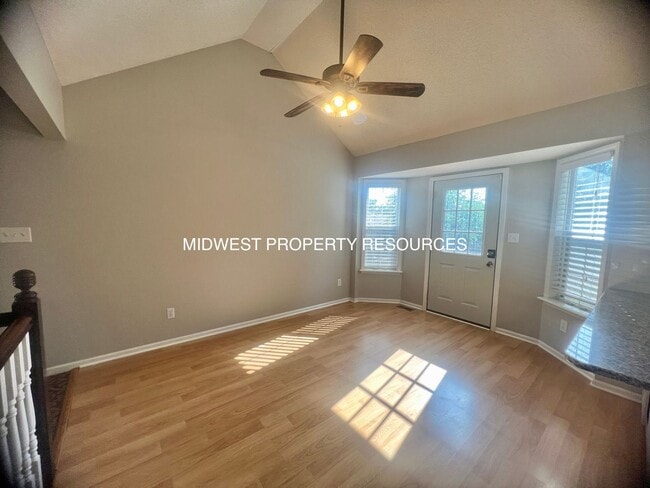 Building Photo - Refreshing & Tidy Lee's Summit Split for L...