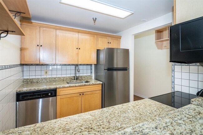 Building Photo - 123 Mamaroneck Ave