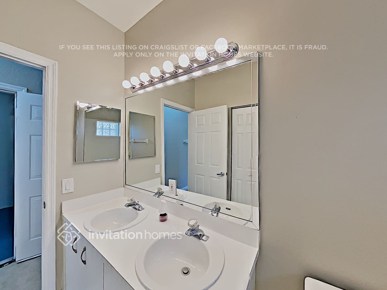 Building Photo - 4961 Pelican St