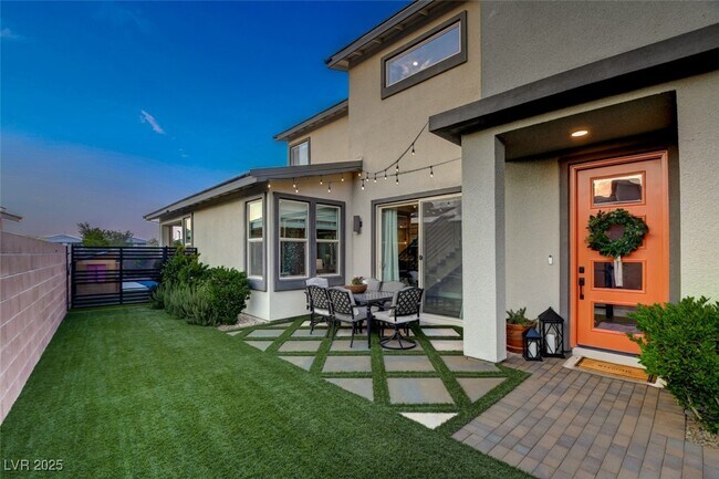 Building Photo - 9702 Starlight Ridge Ave