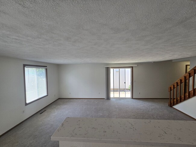 Building Photo - Three bedroom home in Franklin Square