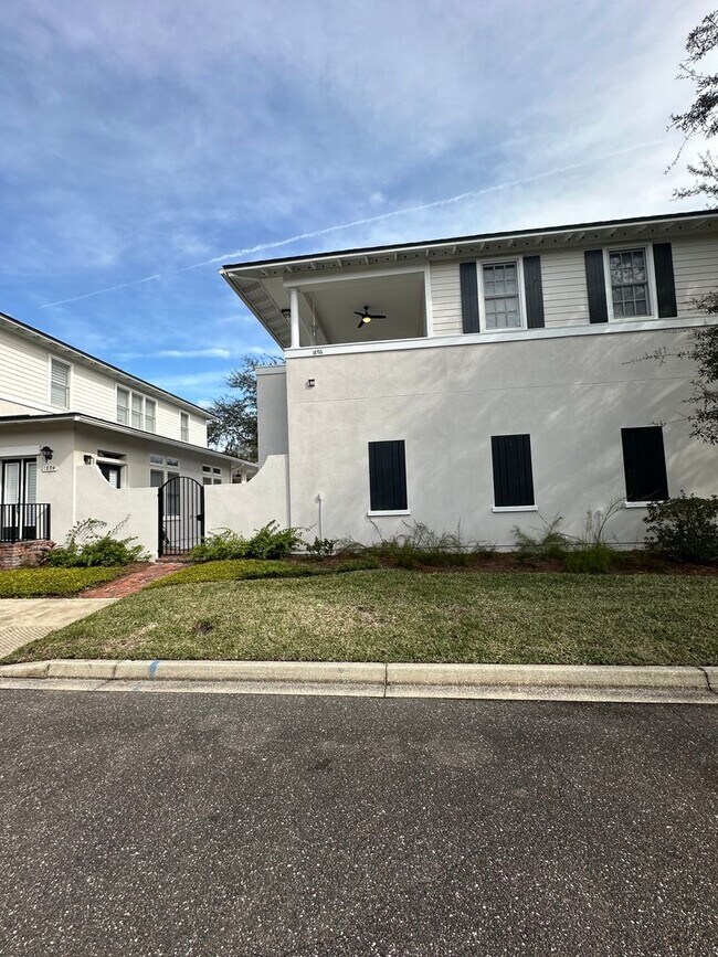 Building Photo - Amelia Island Awaits: Move-In-Ready One-Bedroom Oasis in Amelia Park, Fernandina Beach!