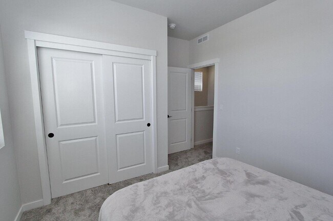 Building Photo - 12735 W Norterra Ln