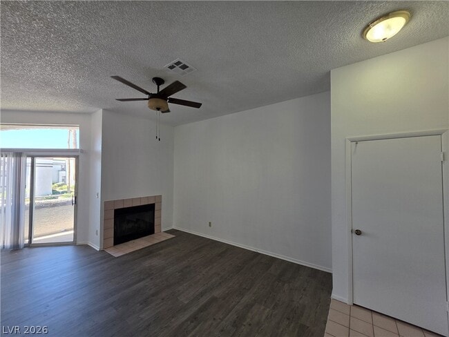 Building Photo - 3150 N Soft Breezes Dr