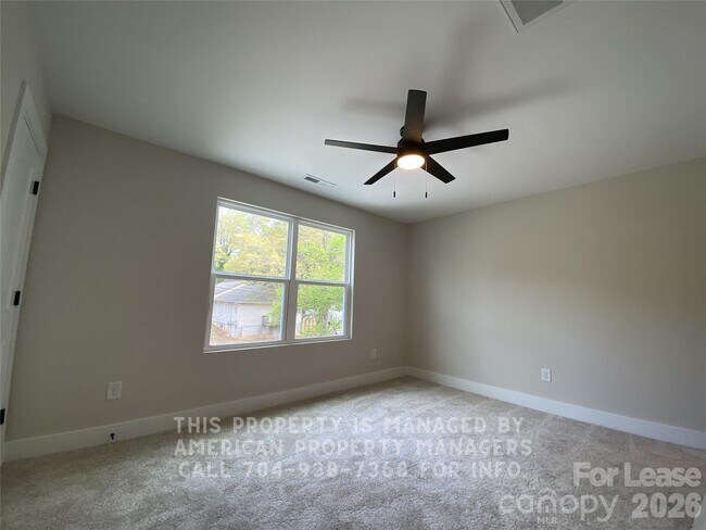 Building Photo - 722 Elizabeth Ave