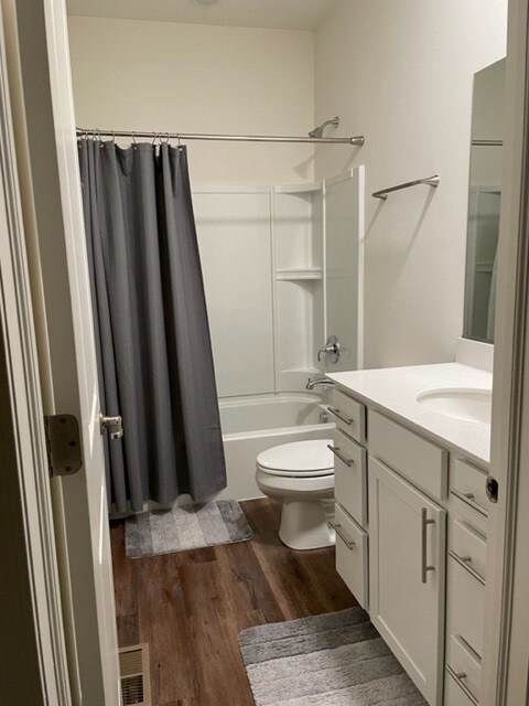 Building Photo - 2924 Reflection Dr