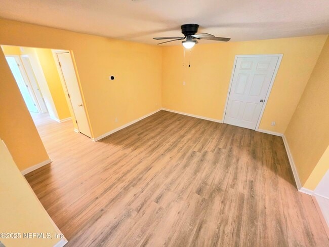Building Photo - 4951 Dallen Lea Dr