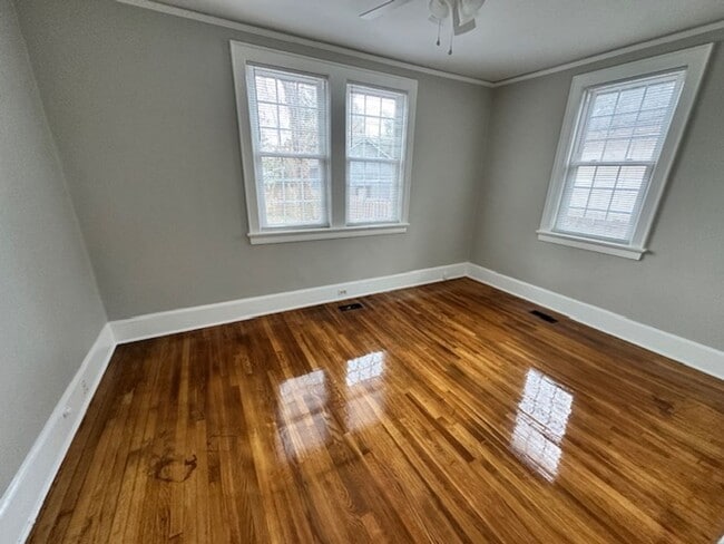 Building Photo - GREAT LOCATION  to DOWNTOWN AND the USC CAMPUS