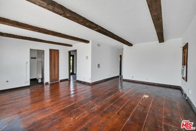 Building Photo - 1570 Sanborn Ave