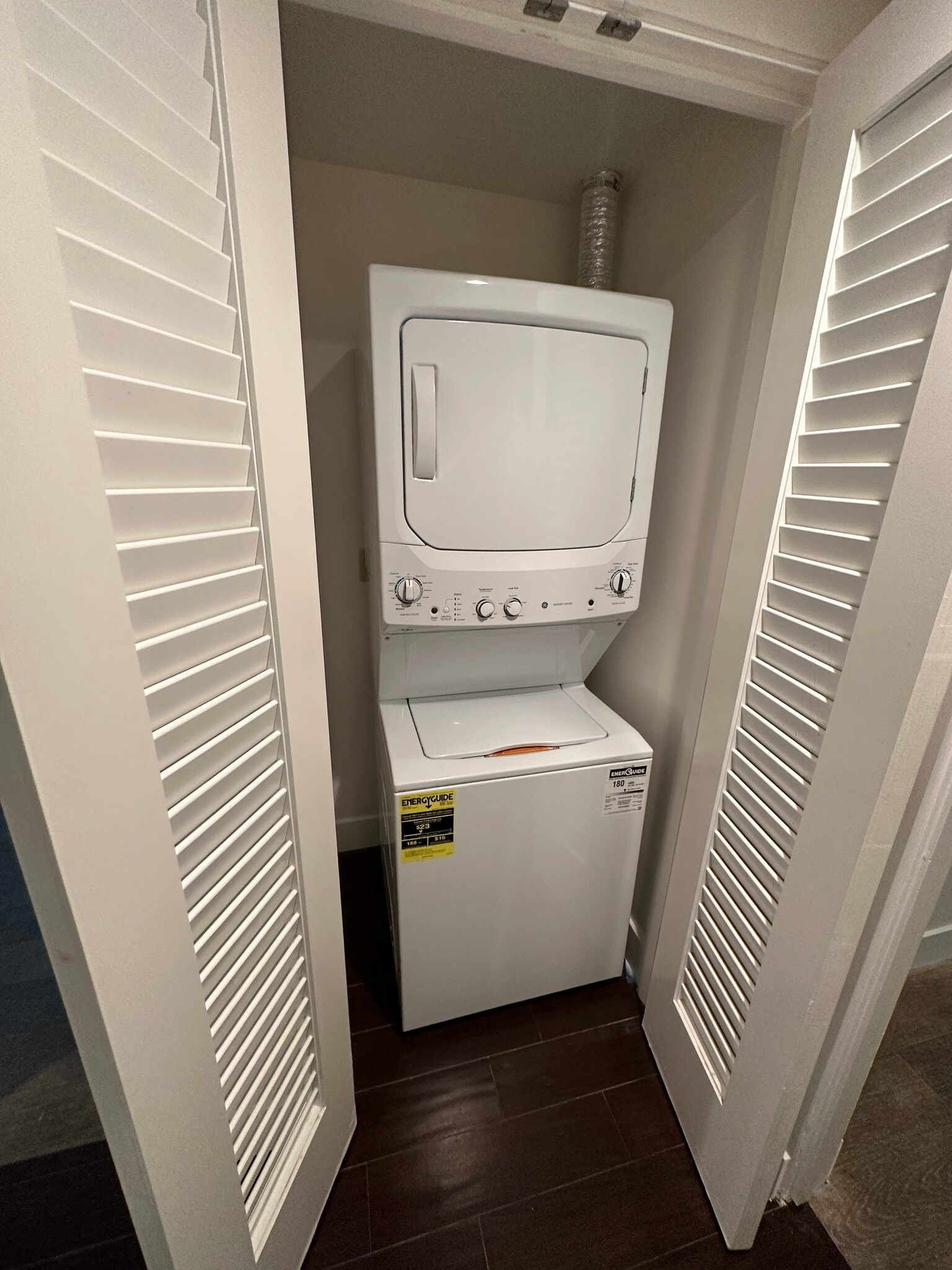 Building Photo - 1666 Greenfield Ave