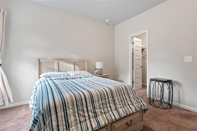 Building Photo - 3531 Meadow Grass Dr