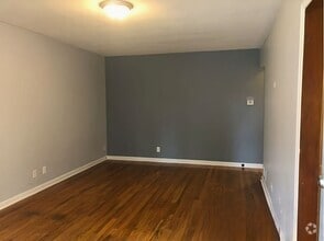 Building Photo - 3-Bedroom Home Near Aksarben For Rent – Mo...
