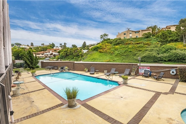 Building Photo - 29600 Island View Dr