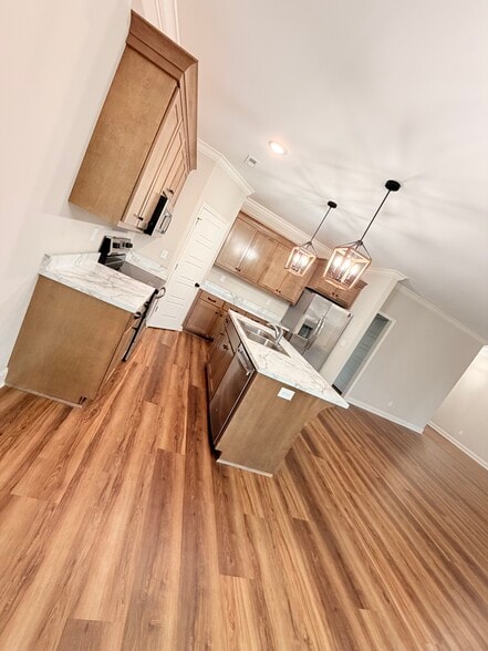 Building Photo - 10515 Wall Triana Hwy