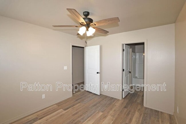 Building Photo - 10524 Tierra Santa Dr