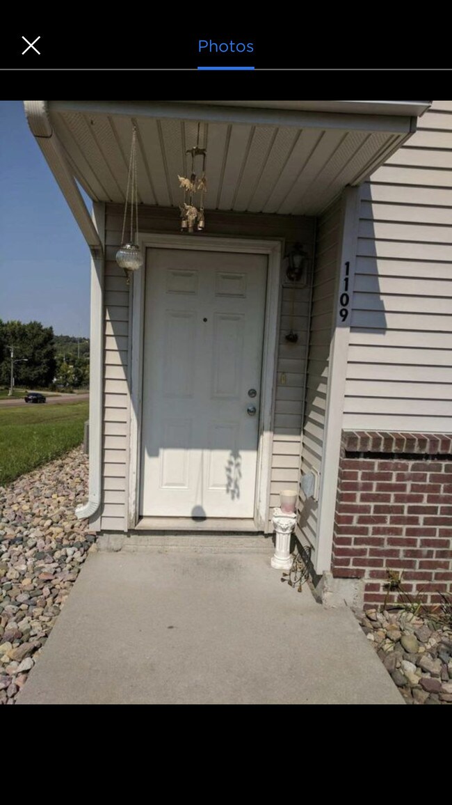 1109 N Archer Ave 1109 N Archer Ave Sioux Falls SD 57103 Apartment