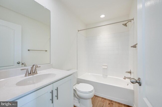 Building Photo - 115 Tuxford Rd