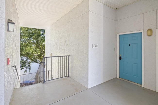 Building Photo - 5513 Legacy Crescent Pl