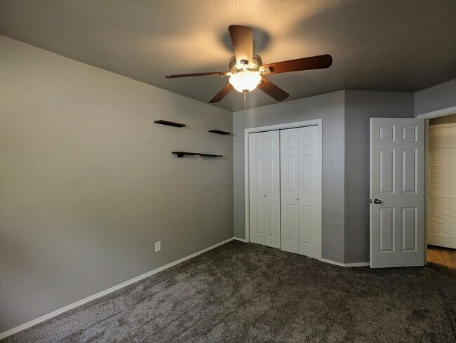 Building Photo - Well-Maintained 3 Bed Home in Edmond | Pet Friendly + Fenced Yard