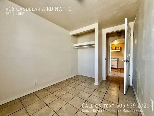 Building Photo - 516 Candelaria Rd NW