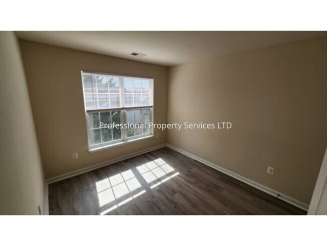 Building Photo - Price Correction! Luxury Townhome In The Villages Of Urbana