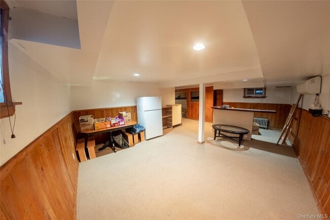 Building Photo - 2454 Columbus Ave