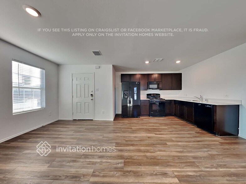 Building Photo - 2937 Greenhorn Ave