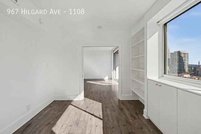 Building Photo - 967 Hilgard Ave