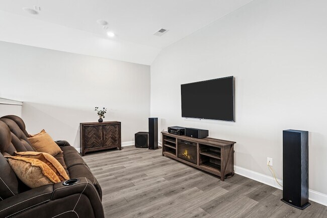 Building Photo - 7219 Adenborough Dr