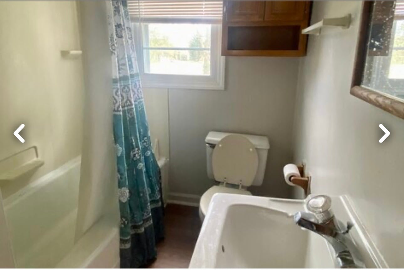 1102 #2 - 1102 Airport Rd