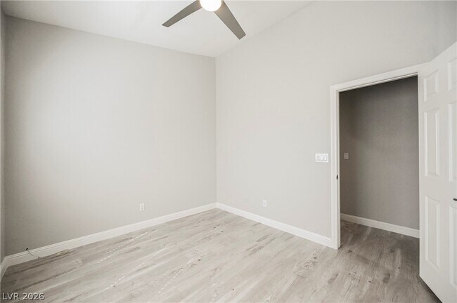 Building Photo - 490 Beaconwood St