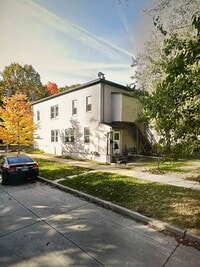 Building Photo - 24425 Republic