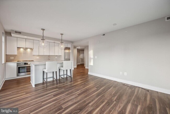 Building Photo - 1311 13th St NW