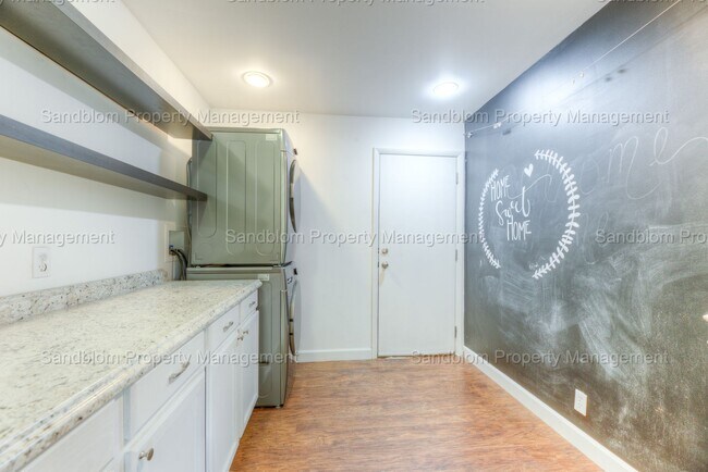 Building Photo - FOR LEASE | Tulsa | Available Now!