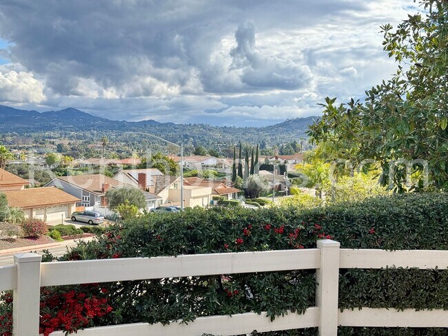 Building Photo - 11872 Bernardo Terrace