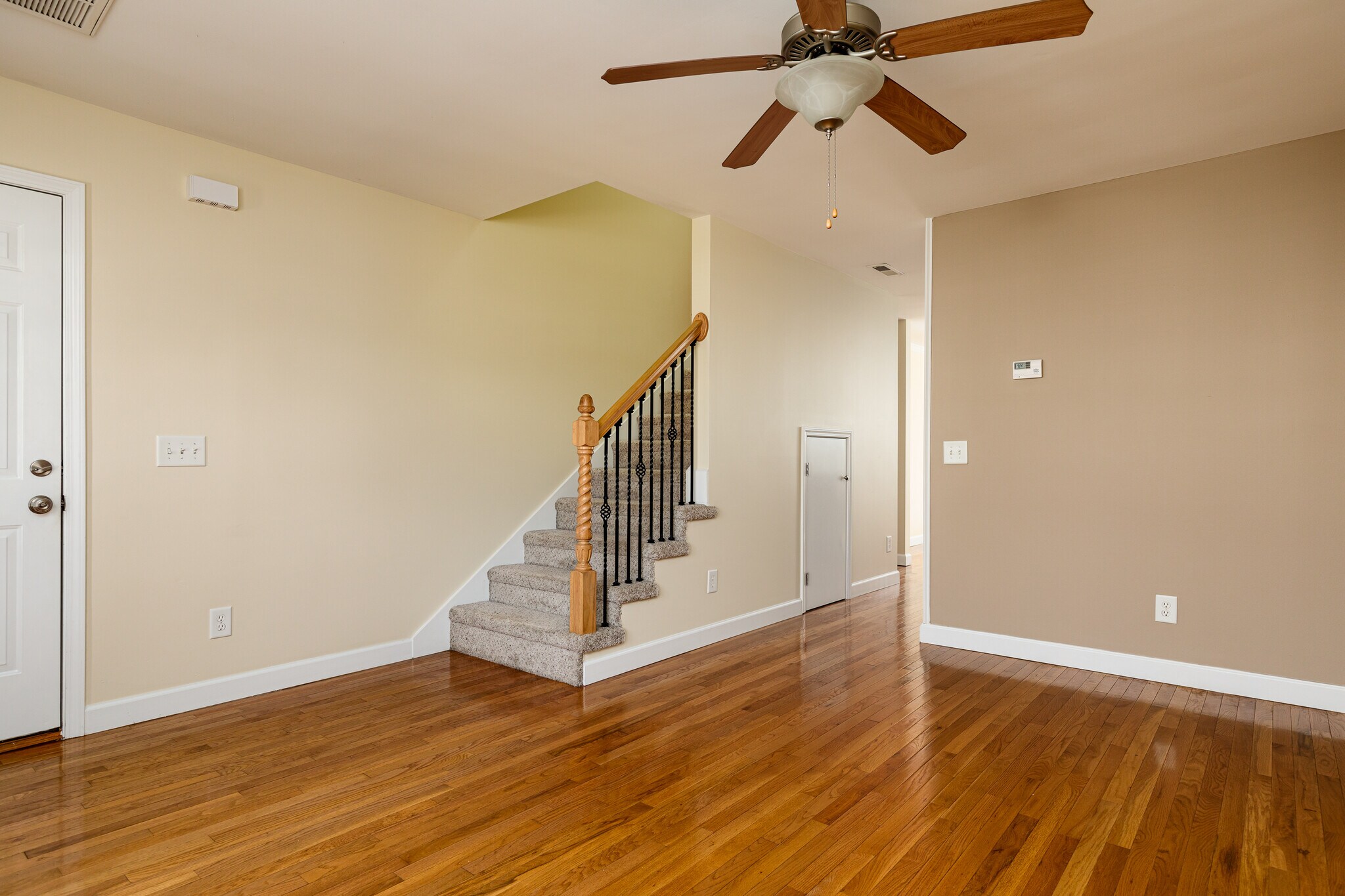 Building Photo - 202 Clover Court