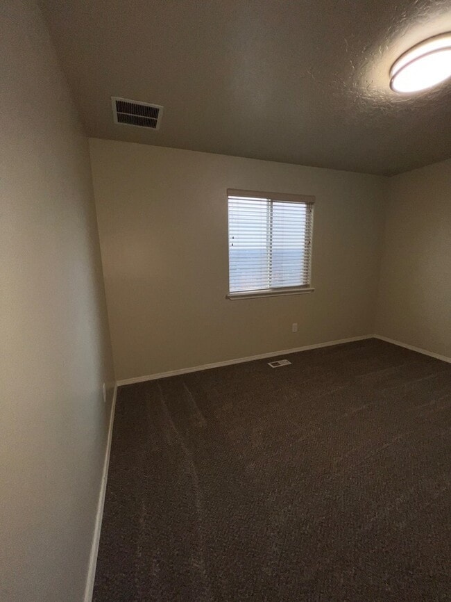 Building Photo - Spacious 4 Bed 2.5 Bath in Meridian!