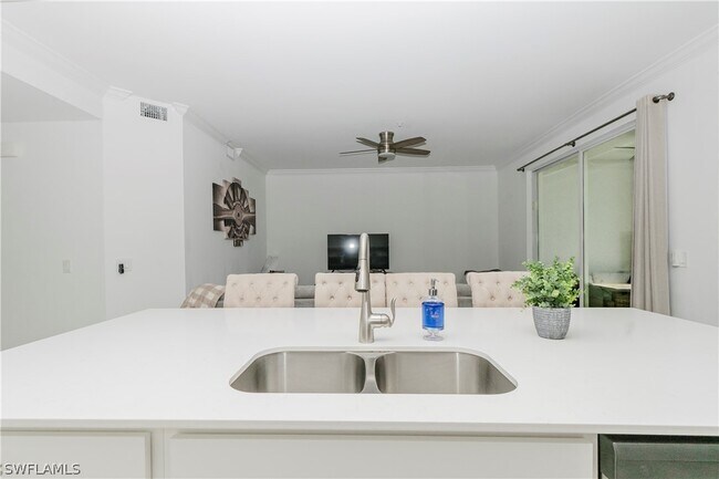 Building Photo - 6082 National Blvd