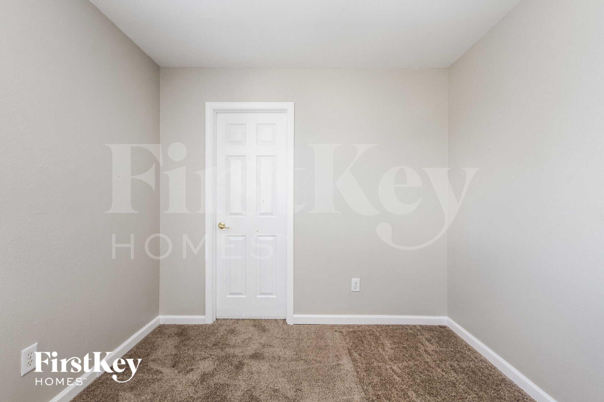 Building Photo - 2814 Rothe Ln