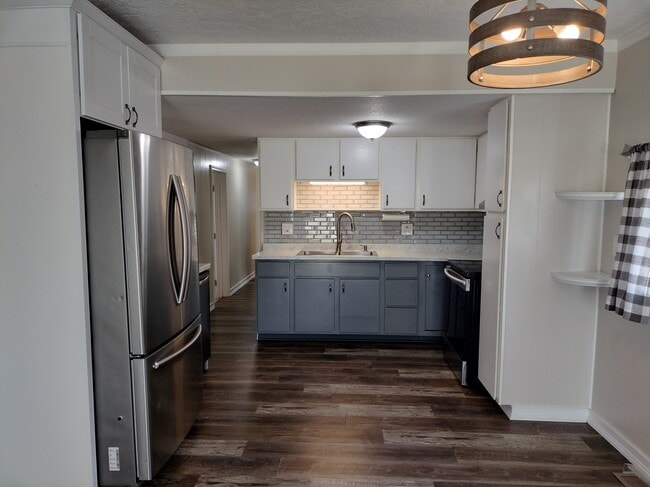 Building Photo - 1412-1411 11th Ave S