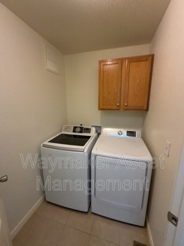 Building Photo - 6628 Watusi Rd