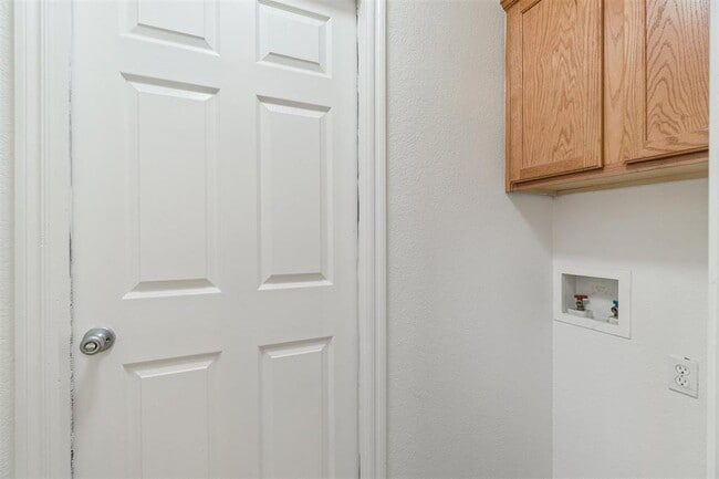 Building Photo - 12325 SW 6th St