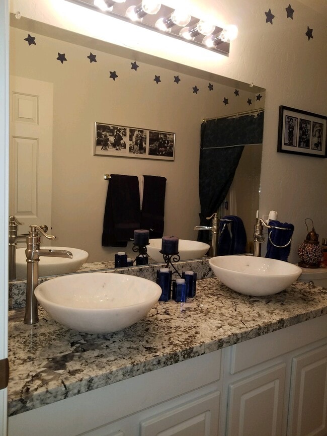 Building Photo - 2148 E Rio Vistoso Ln