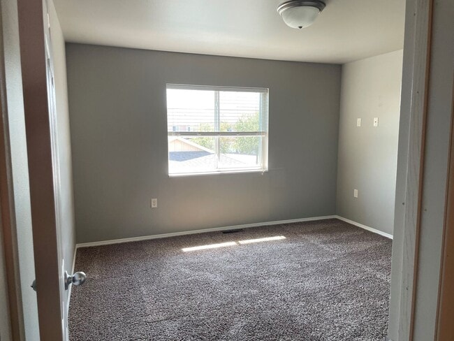 Interior Photo - Jackson Heights Apartments & Townhomes