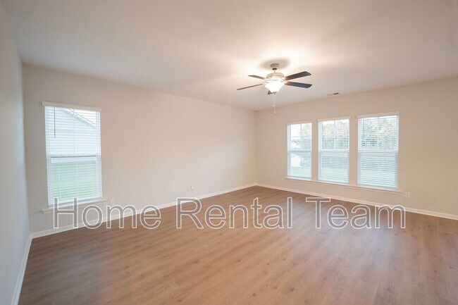 Building Photo - 46 Blues Dr