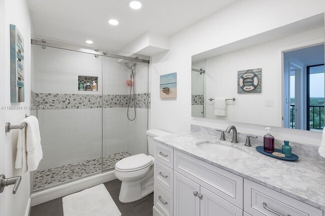 Building Photo - 2841 N Ocean Blvd