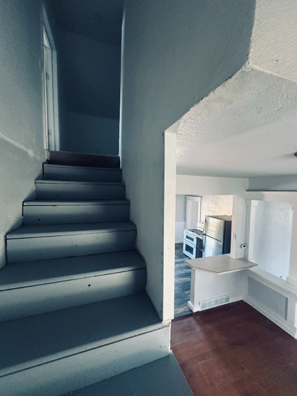 Building Photo - 217 3rd St W