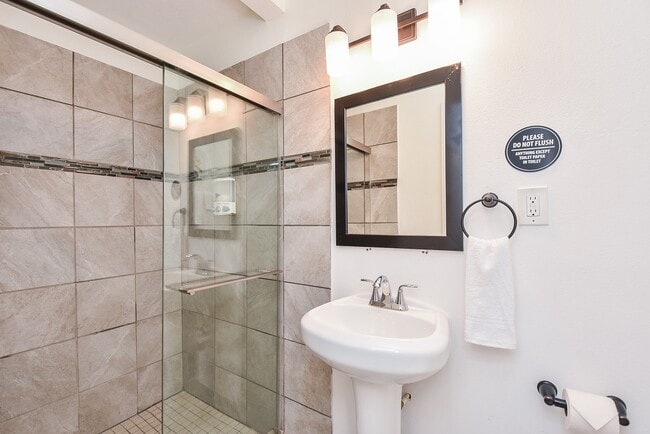 Building Photo - 4125 Lymbar Dr