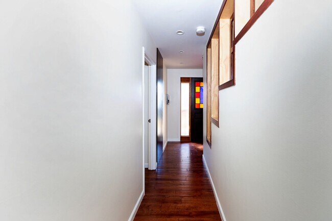 Building Photo - Beautiful Four bedroom, Two bathroom house...